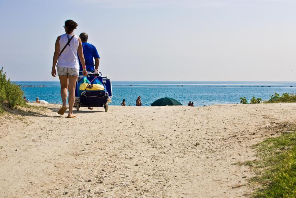 Hotel Le Dune Lido Adriano Buitenkant foto